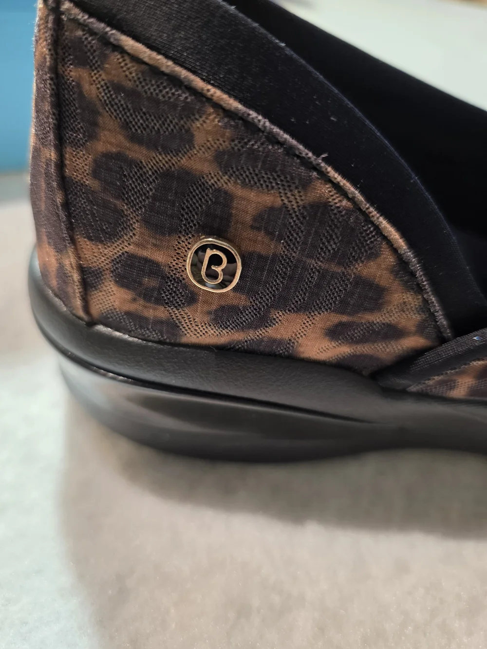 Bzees Women's Leopard Print Slip-On Flats - Brown/Black